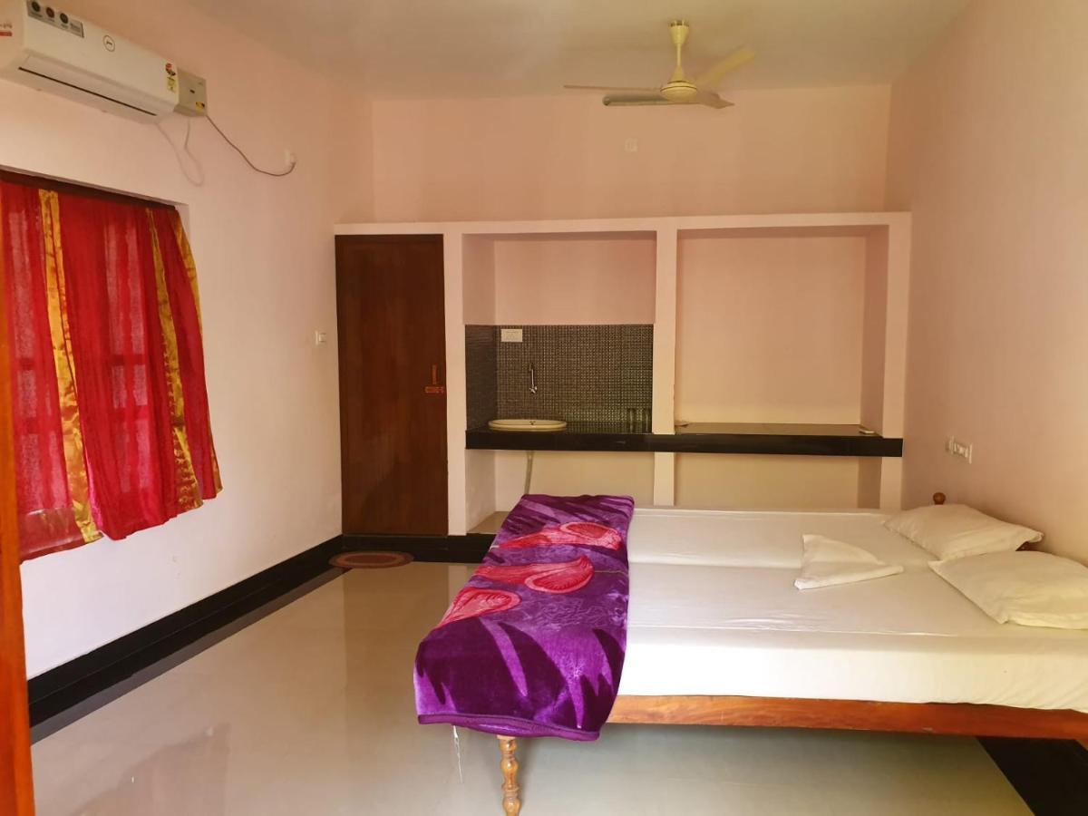 Apartament Thriphala Ayurveda Yogashram Thiruvananthapuram Zewnętrze zdjęcie
