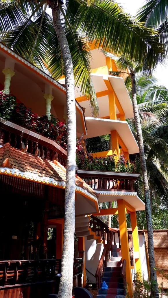 Apartament Thriphala Ayurveda Yogashram Thiruvananthapuram Zewnętrze zdjęcie